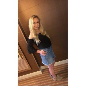 Meet your Posher, Cassie